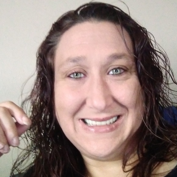 Meet your Posher, Stacey - Picture 1 of 1